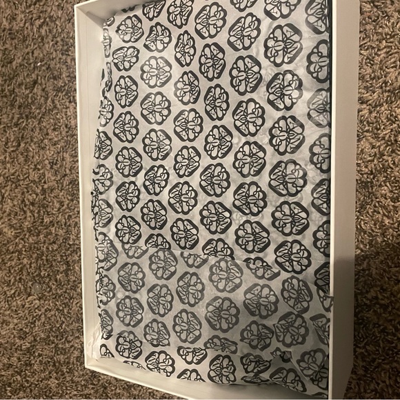 Alexander Mcqueens " White Iridescent " - Picture 3 of 12